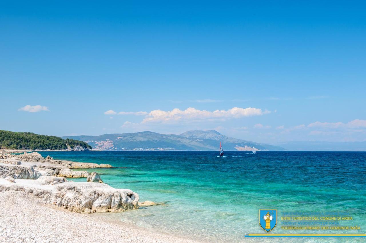 Yourcroatiaholiday - Villa With 6 Rooms Drenje  ภายนอก รูปภาพ